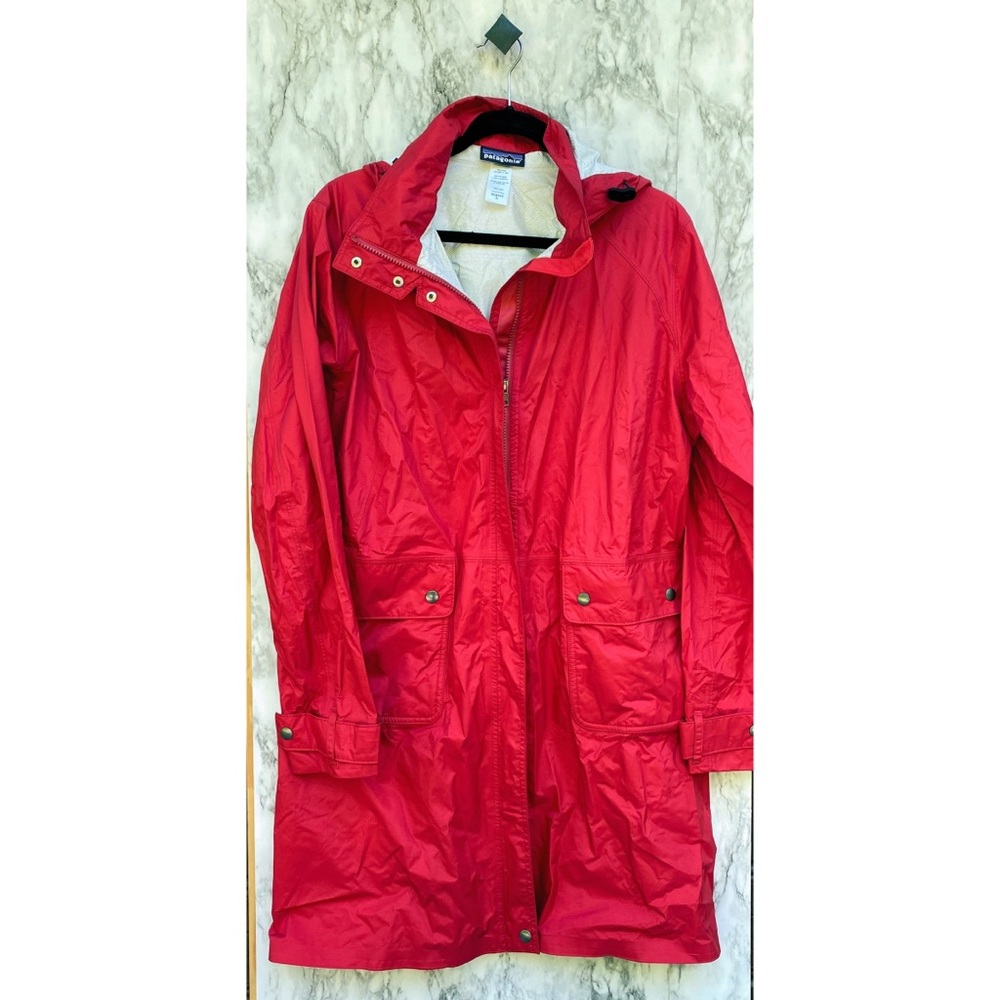 Patagonia Torrentshell Trench Rain Coat Red